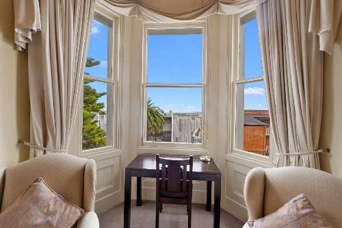 Waratah On York image 9