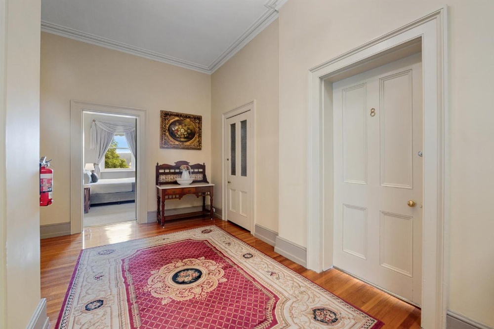 Waratah On York Main image