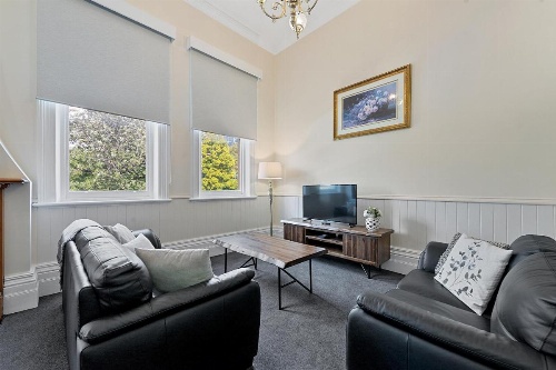 Waratah On York image 17